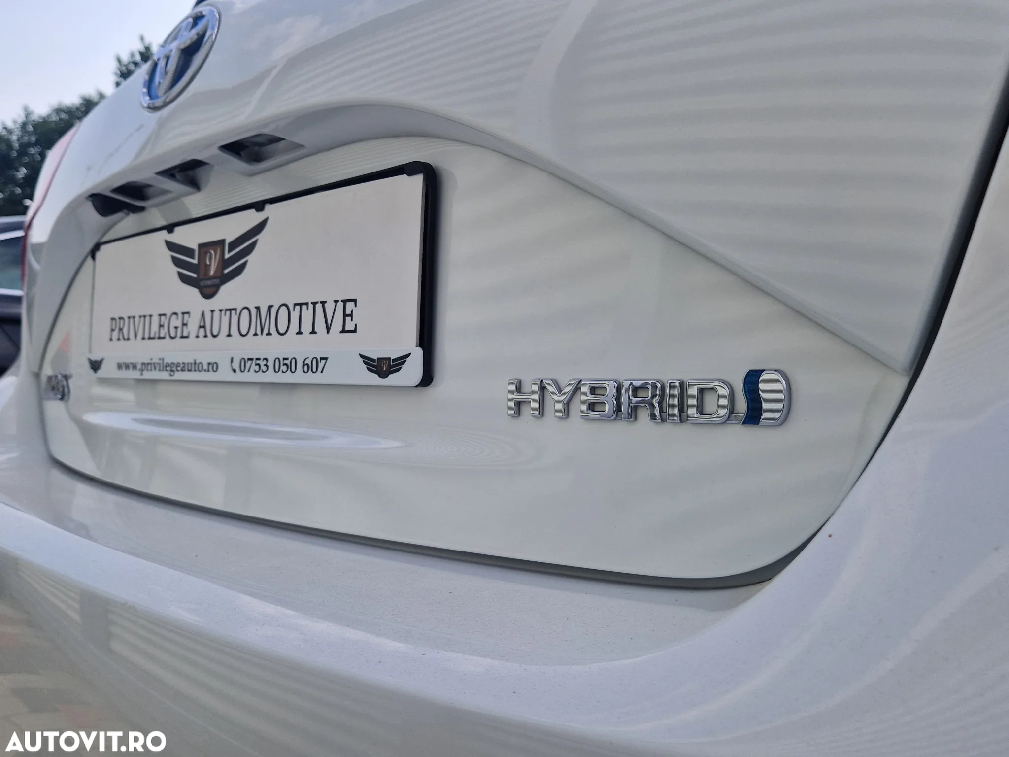 Toyota Yaris Hybrid 1.5 VVT-i - 21