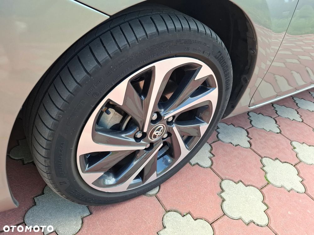 Toyota Auris - 23