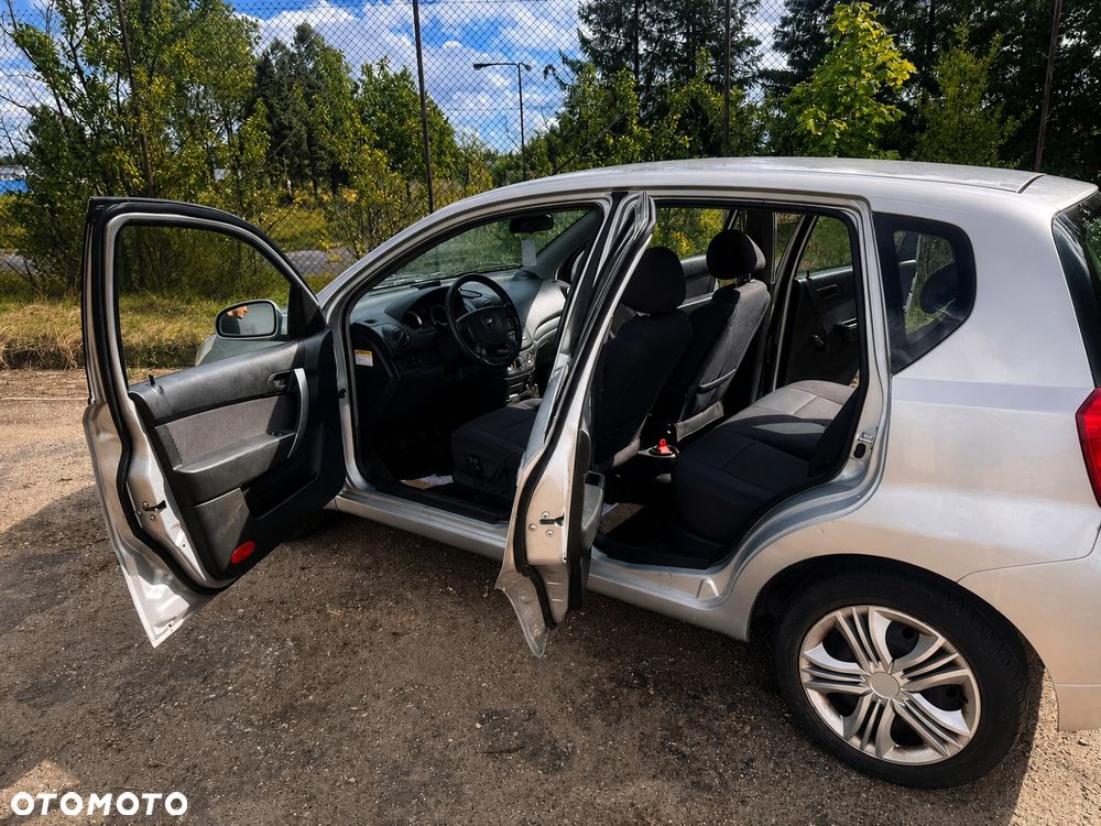 Chevrolet Aveo - 3