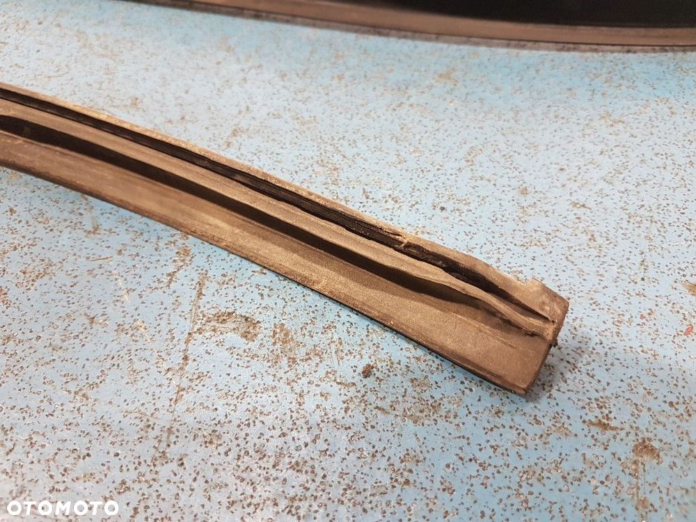 BMW E36 SEDAN USZCZELKA DRZWI LEWYCH - 3