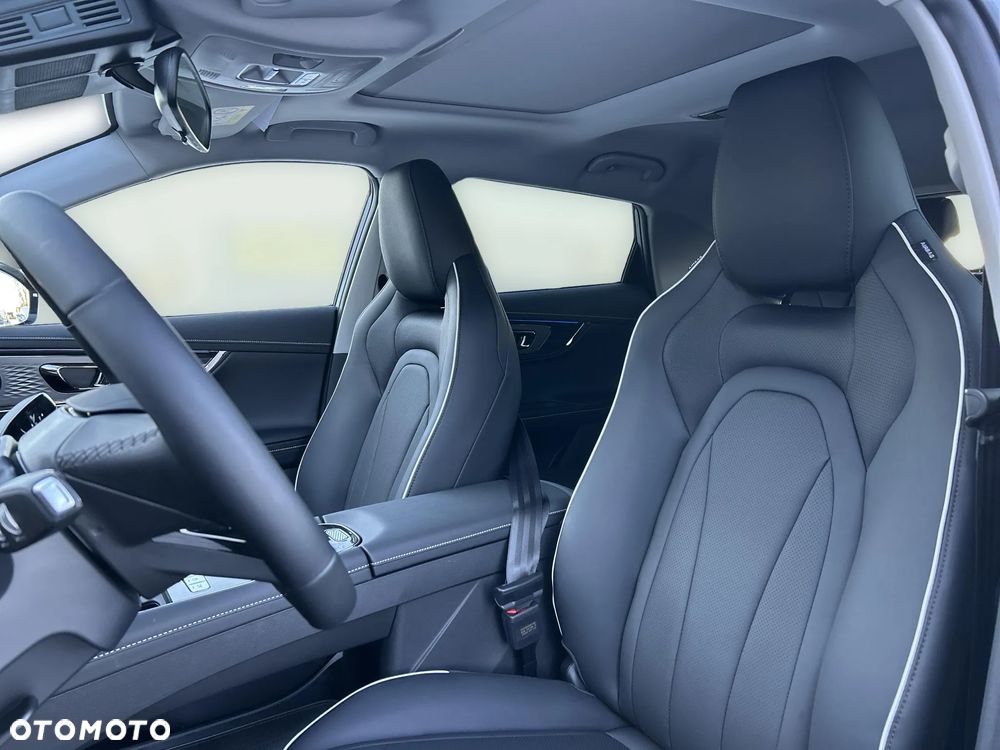 Omoda 5 1.5 T-GDI Hybrid Premium DHT - 11