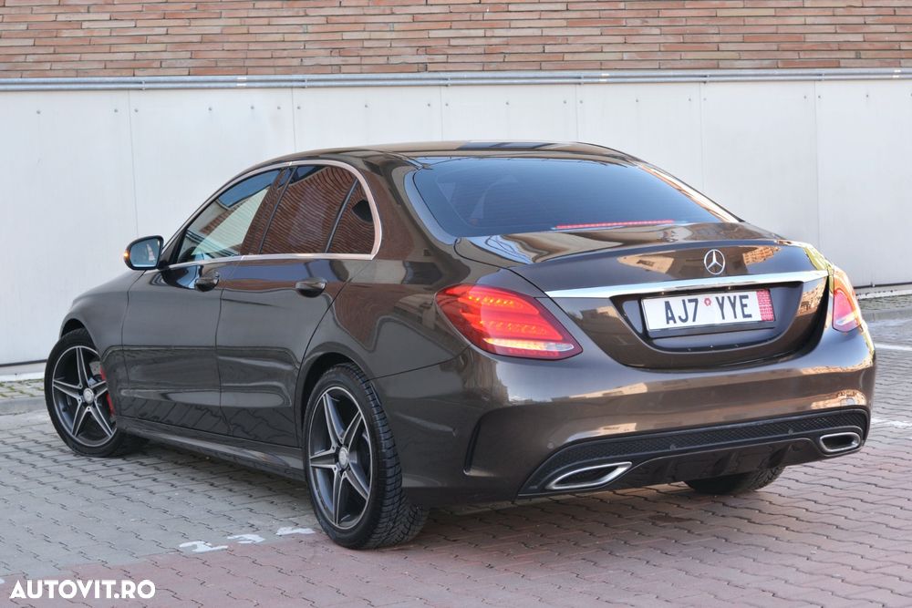 Mercedes-Benz C 220 d 4Matic 7G-TRONIC AMG Line - 9