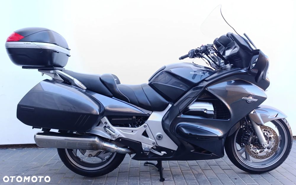 Honda ST - 7