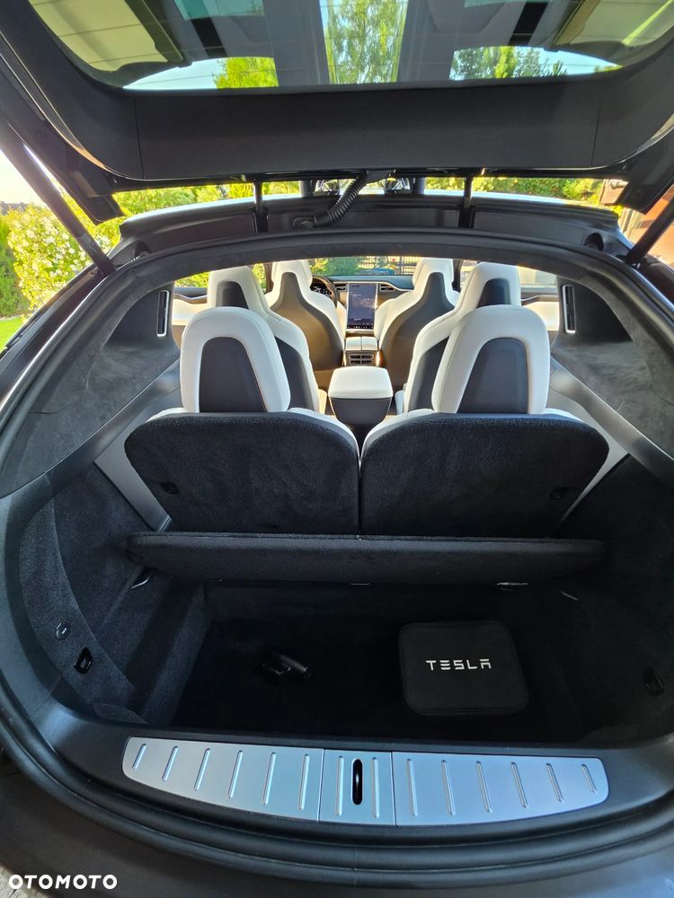 Tesla Model X Long Range Plus - 14