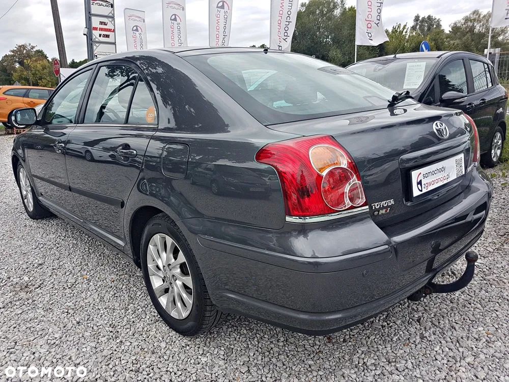 Toyota Avensis 2.0 VVT-i Executive - 7