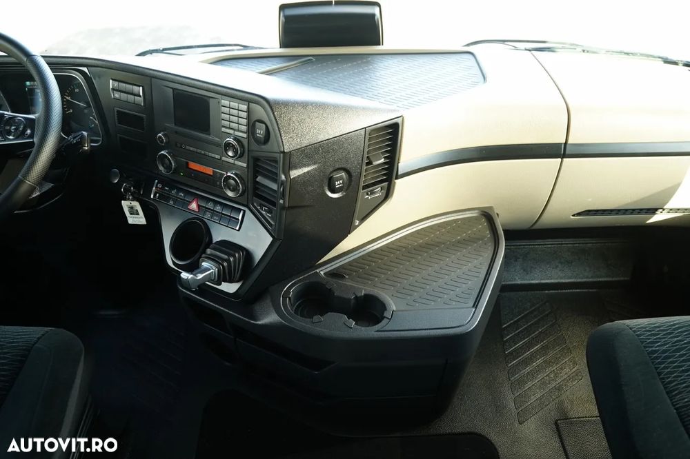 Mercedes-Benz ACTROS 2551 / 6X2 CORTINĂ / RIDICATIVĂ / PUNTE RIDICATIVĂ / DIRECȚIE / PODEA REZISTENTĂ - 31