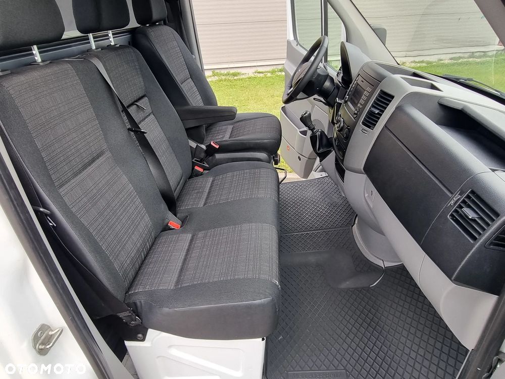 Mercedes-Benz Sprinter - 20