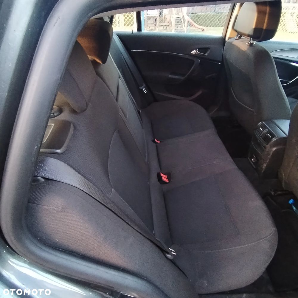 Opel Insignia 2.0 CDTI - 7