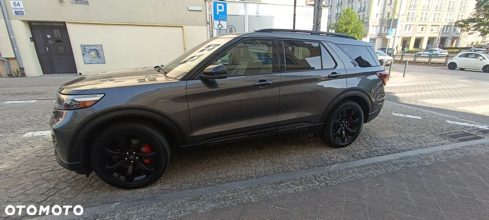 Ford Explorer - 10