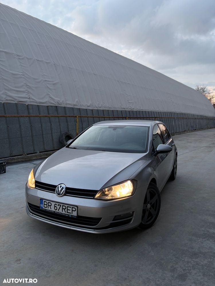 Volkswagen Golf - 30