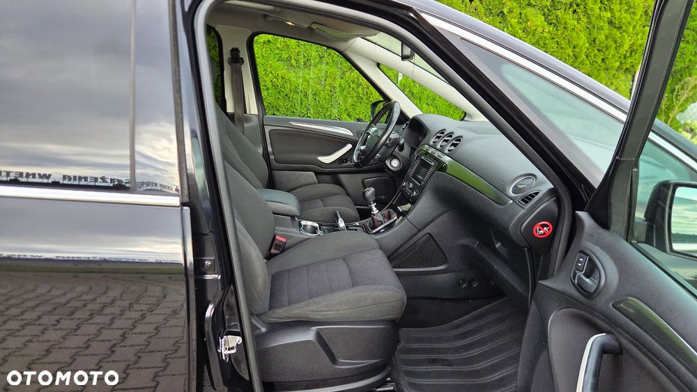Ford S-Max 2.0 TDCi DPF Titanium X - 27