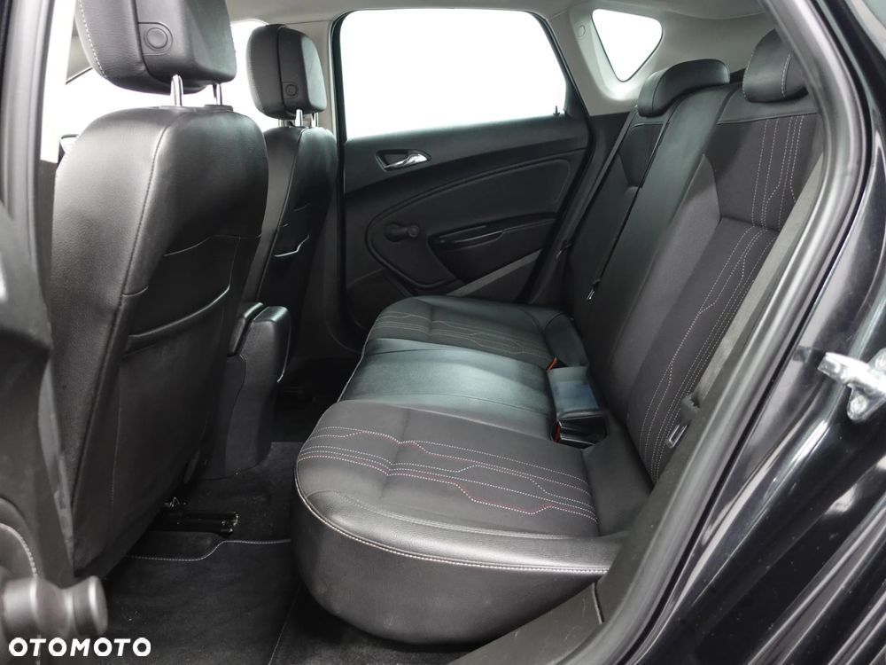 Opel Astra 1.4 150 Jahre - 23