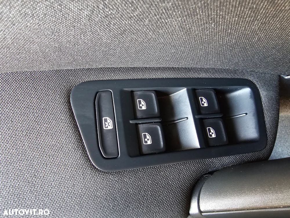 Volkswagen Golf 1.0 TSI Trendline - 23