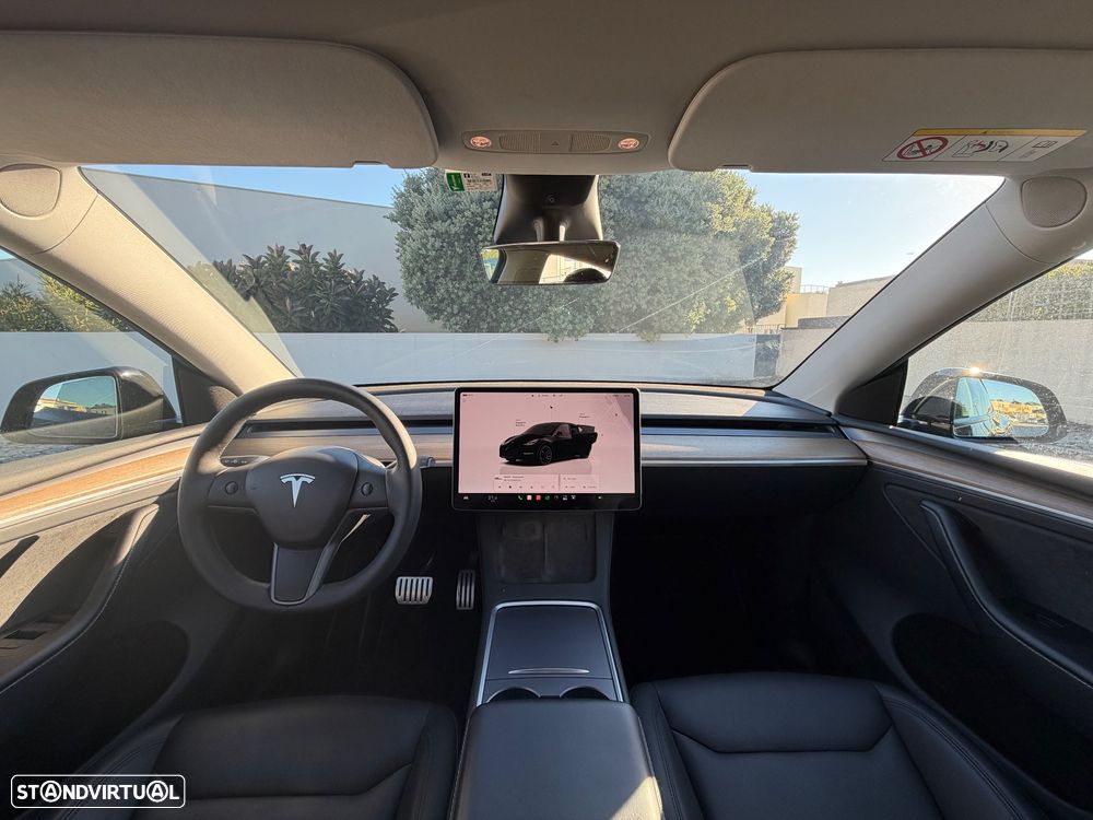 Tesla Model Y Performance Dual Motor AWD - 11