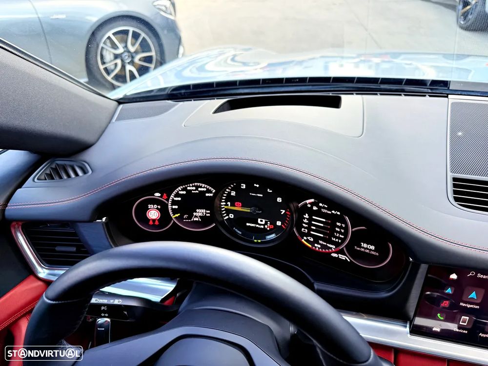 Porsche Panamera 4 E-Hybrid Platinum Edition - 16