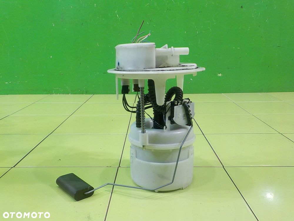 PEUGEOT 308 II GT 1.2 B AUT 16r HB 5D pompa paliwa - 1