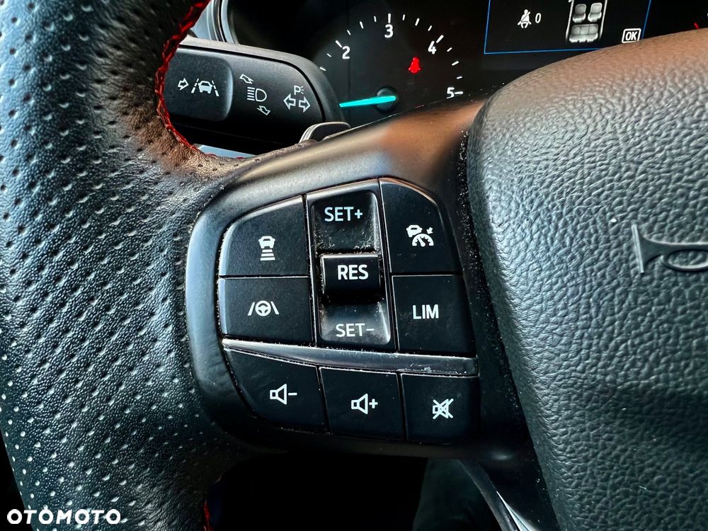 Ford Focus 2.0 EcoBlue ST-Line - 16