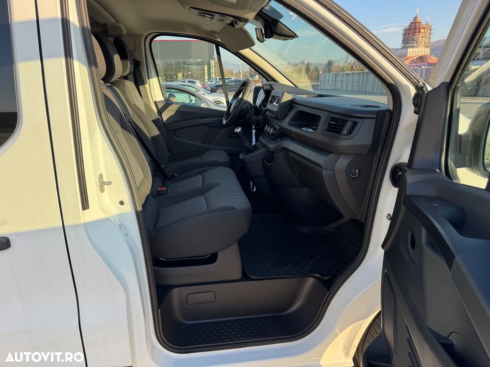 Renault Trafic Combi 2.0 Blue dCi 110 S&S L2 8+1 Life - 10