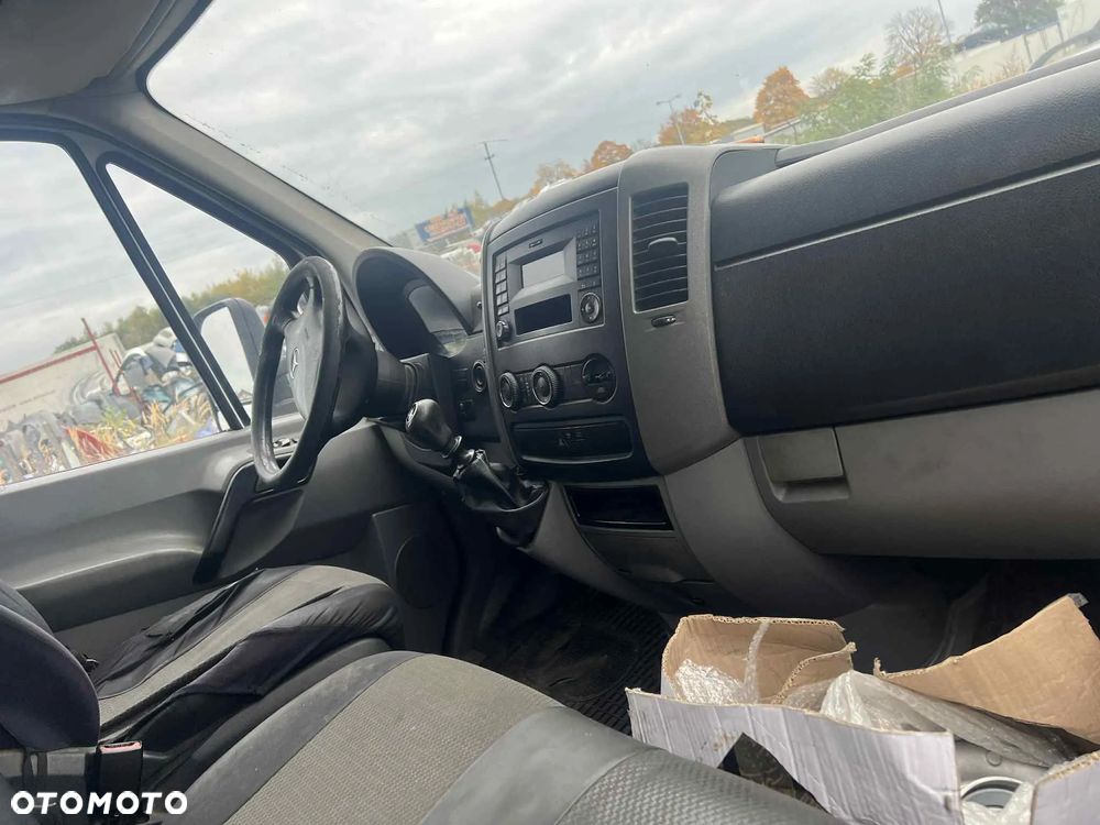 Mercedes-Benz SPRINTER - 3