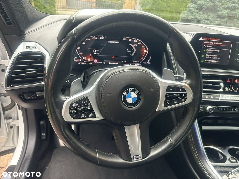 BMW Seria 8 M850i xDrive - 29