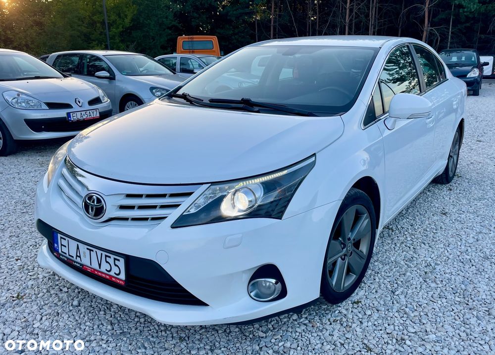 Toyota Avensis 2.0 D-4D Premium - 2