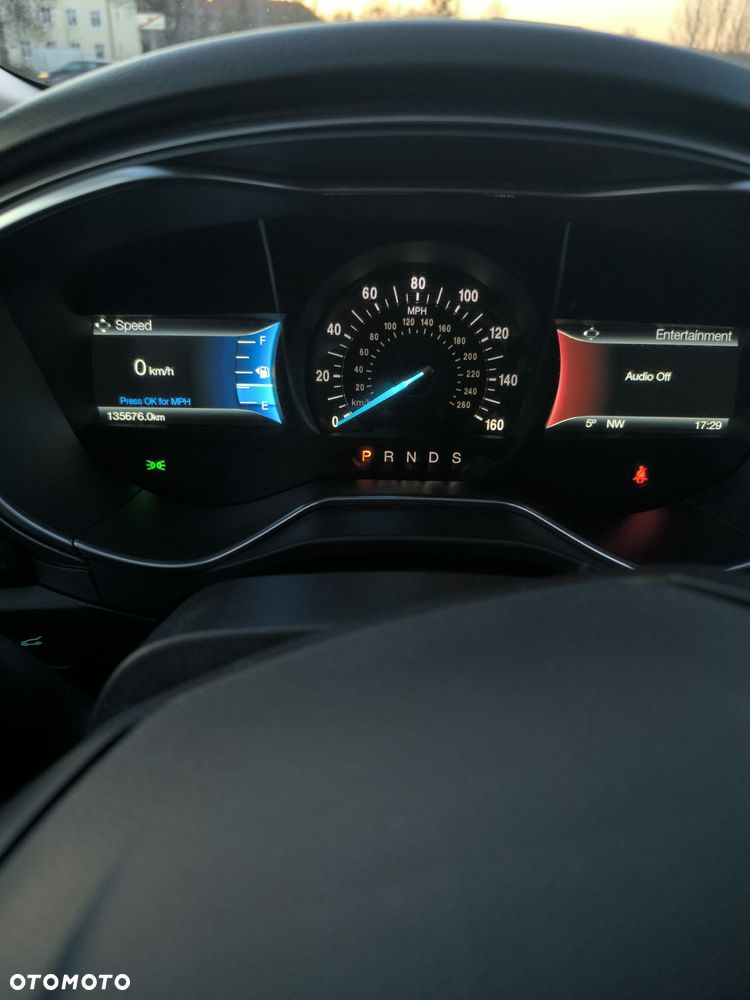Ford Fusion - 8