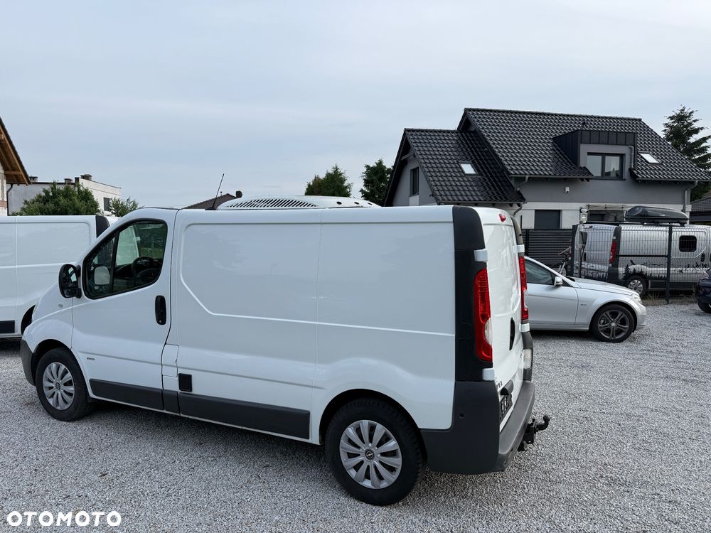 Opel Vivaro - 22