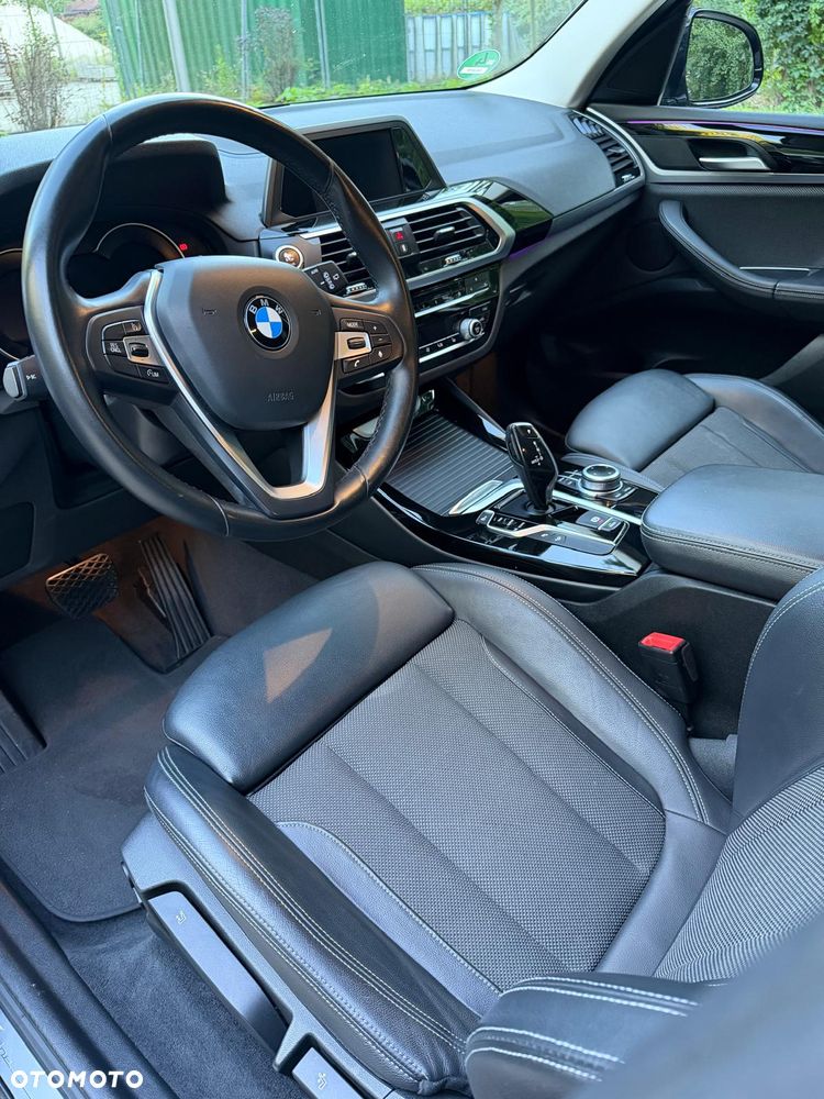 BMW X3 xDrive20d Luxury Line - 12
