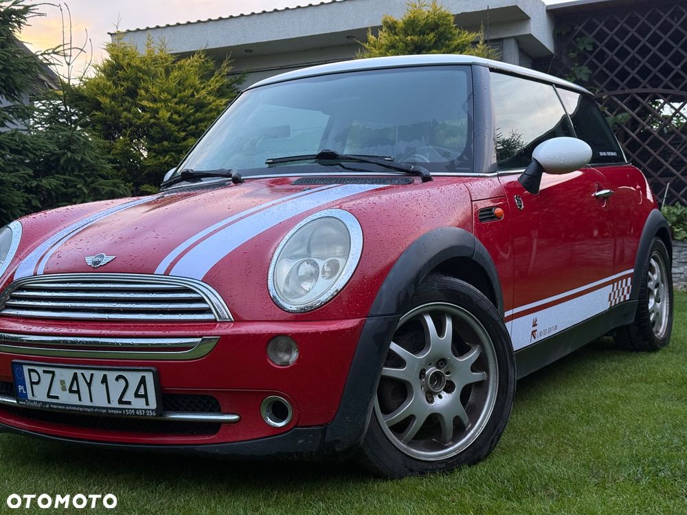 MINI Cooper Standard - 2