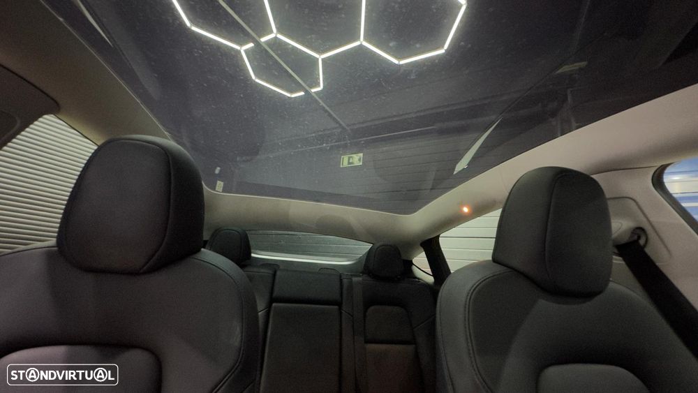 Tesla Model Y Performance Tração Integral - 34