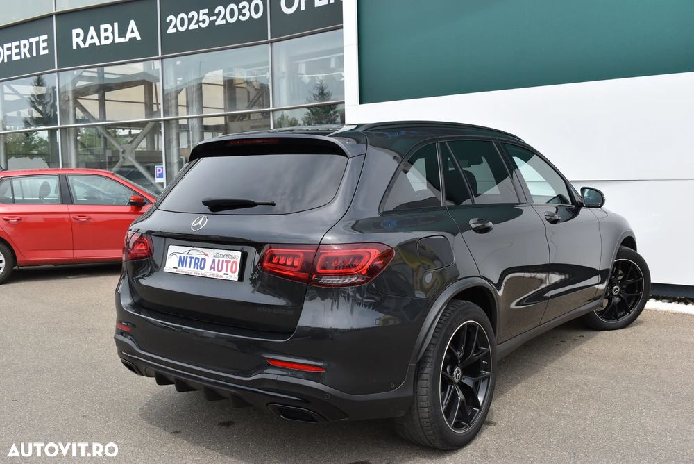 Mercedes-Benz GLC 200 4MATIC MHEV - 9