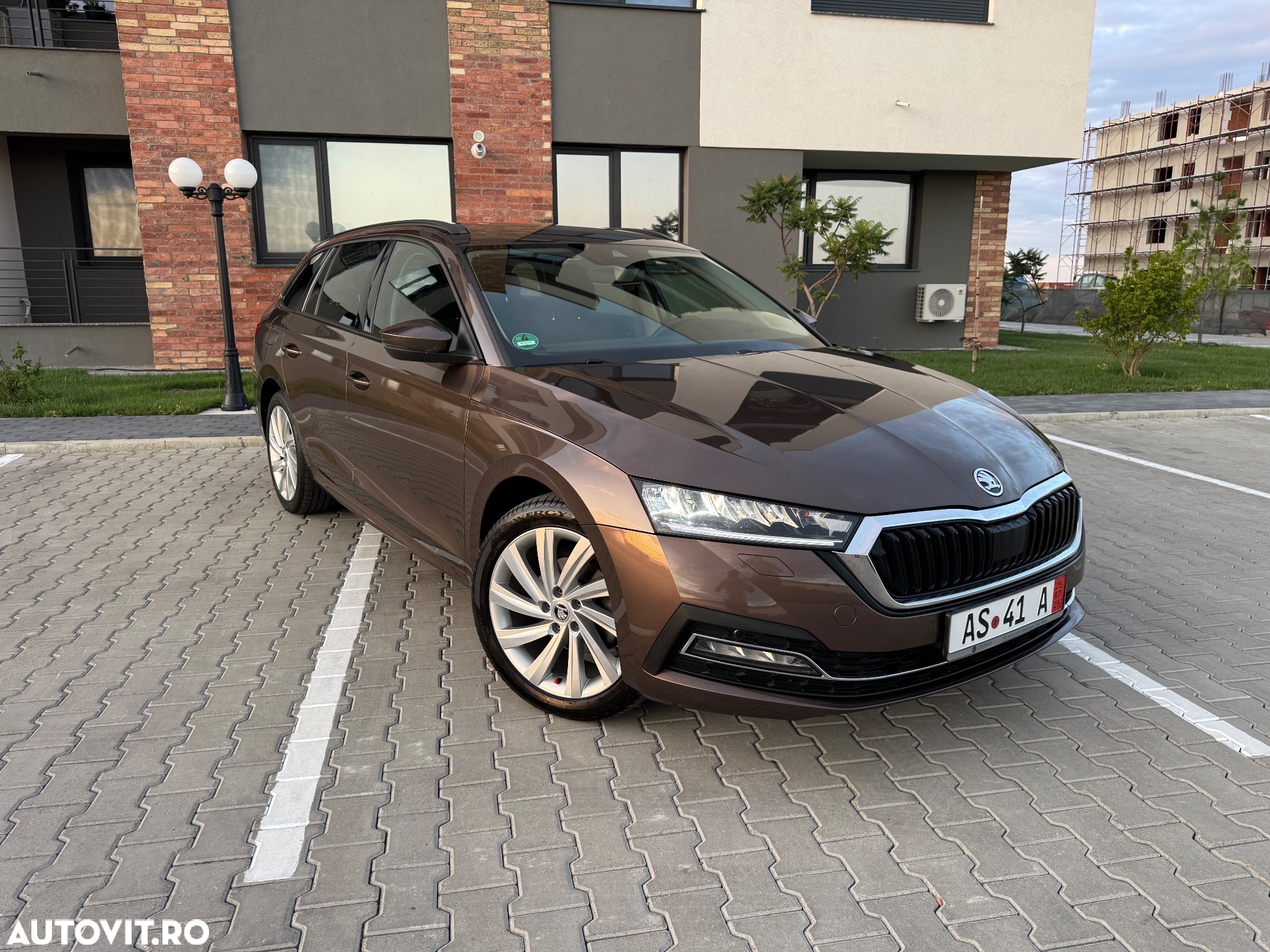 Skoda Octavia 2.0 TDI DSG Style - 2