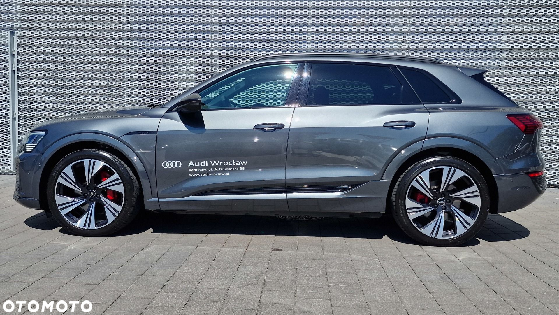 Audi Q8 - 5