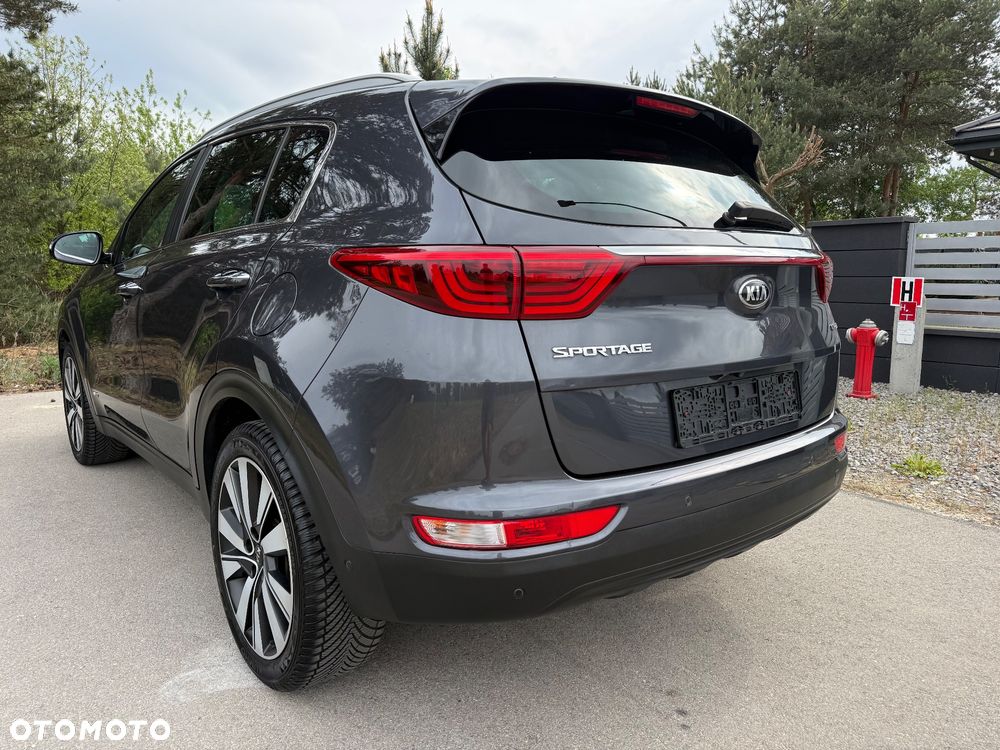 Kia Sportage 2,0 CRDI AWD Platinum - 11