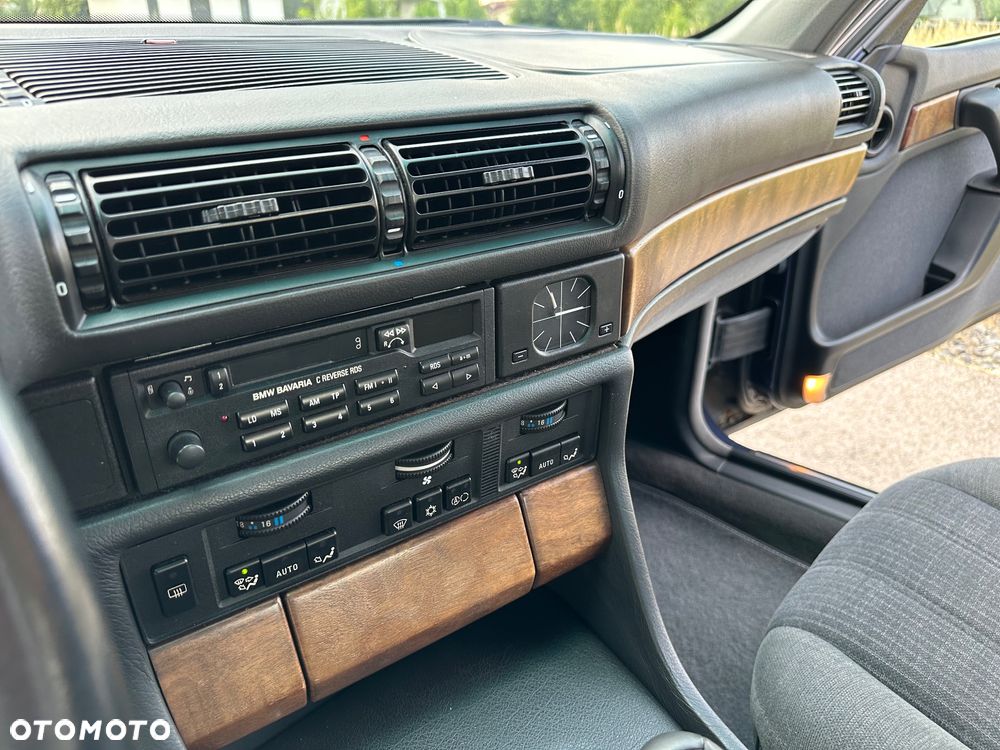 BMW Seria 7 730i - 18