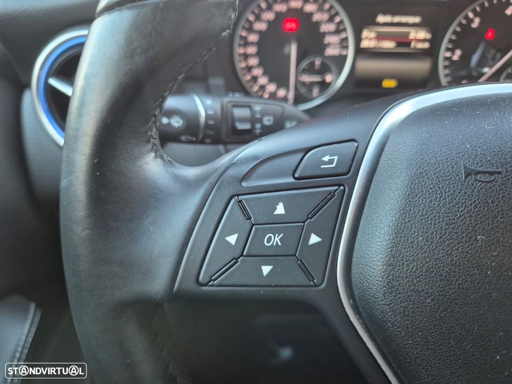 Mercedes-Benz A 180 - 13