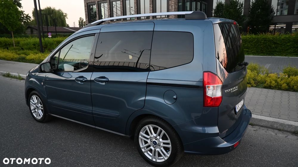 Ford Tourneo Courier 1.0 EcoBoost Titanium - 4