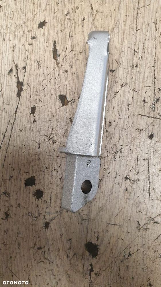 Oryginalny Podnóżek Prawy Suzuki RG50 TS50  43530-04702 - 7