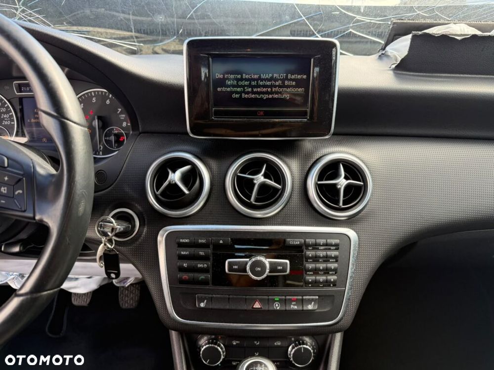Mercedes-Benz Klasa A 180 SCORE - 11