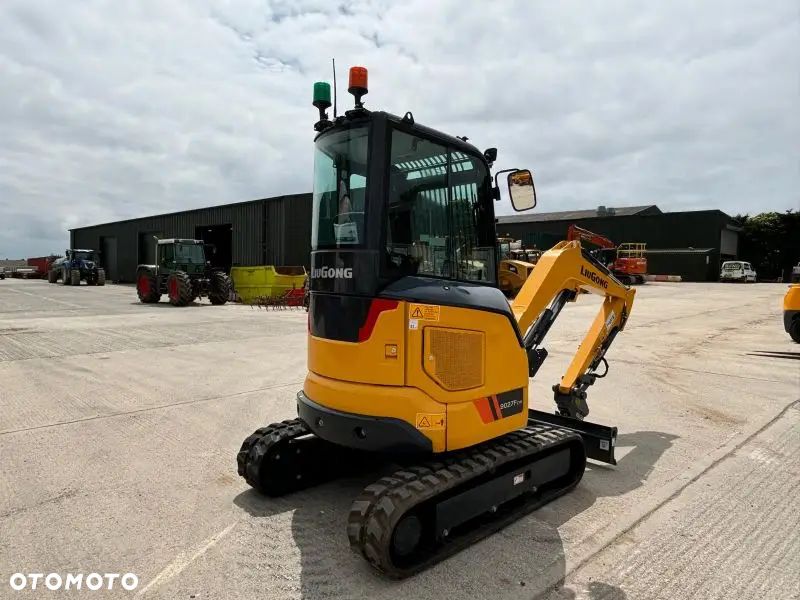 Liu Gong 9027F ZTS - 5