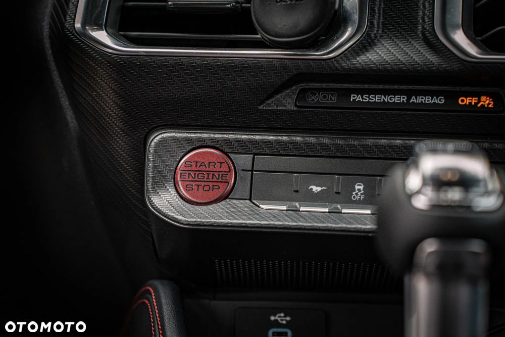Ford Mustang 5.0 V8 GT - 20