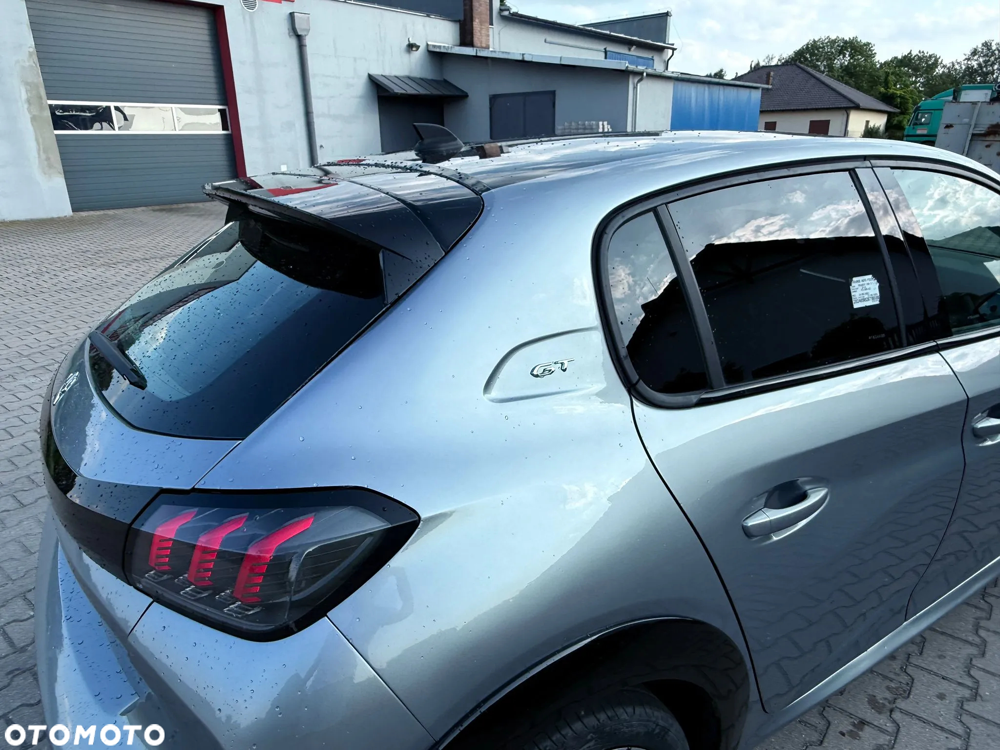 Peugeot 208 PureTech 100 GT - 24