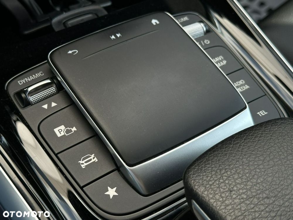 Mercedes-Benz GLB 200 d 4Matic 8G-DCT Progressive - 25