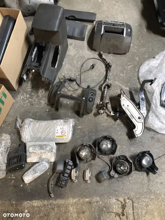 Halogen z mocowaniem Nissan navara d40 - 4