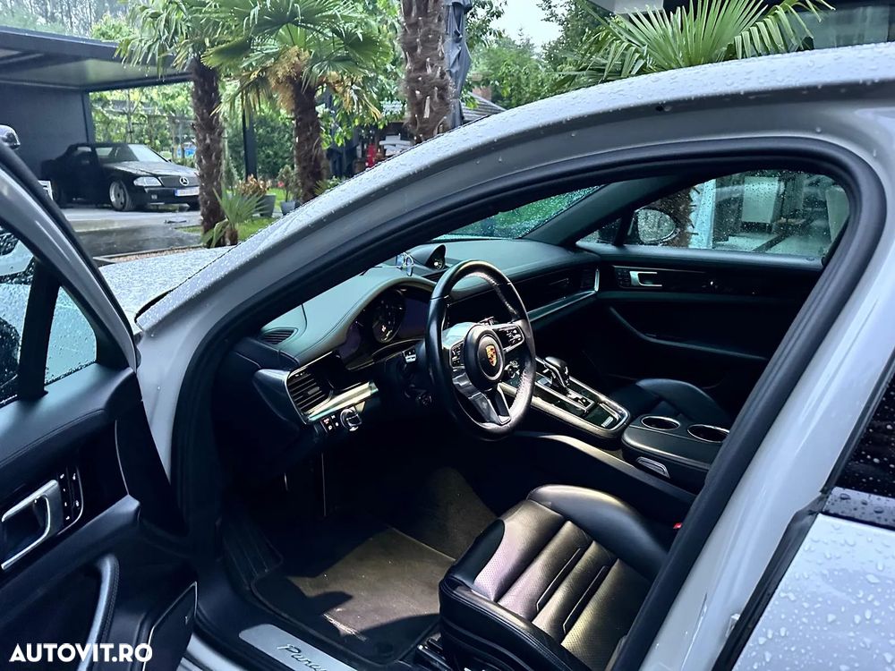 Porsche Panamera - 9