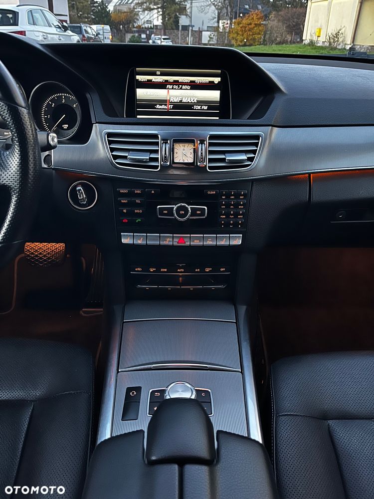 Mercedes-Benz Klasa E 220 CDI 7G-TRONIC Elegance - 10