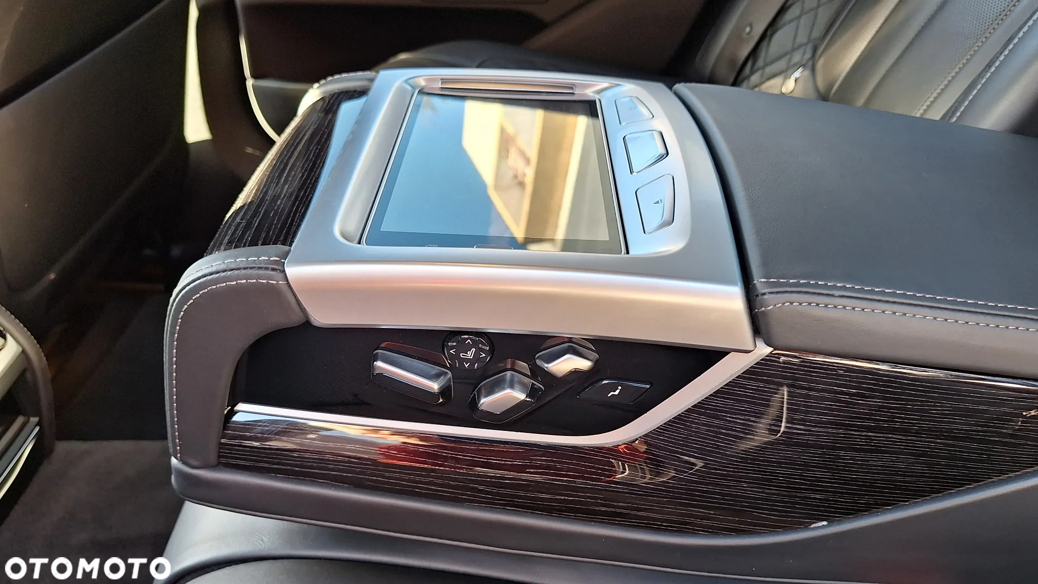 BMW Seria 7 750d xDrive sport - 14