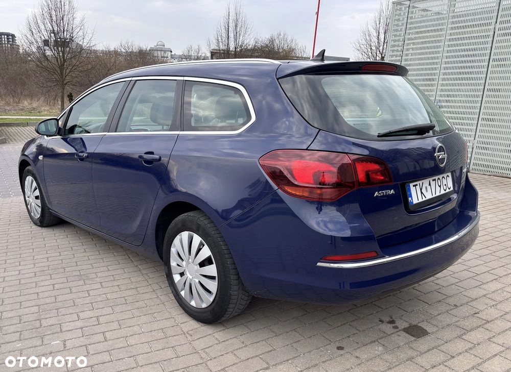Opel Astra - 4