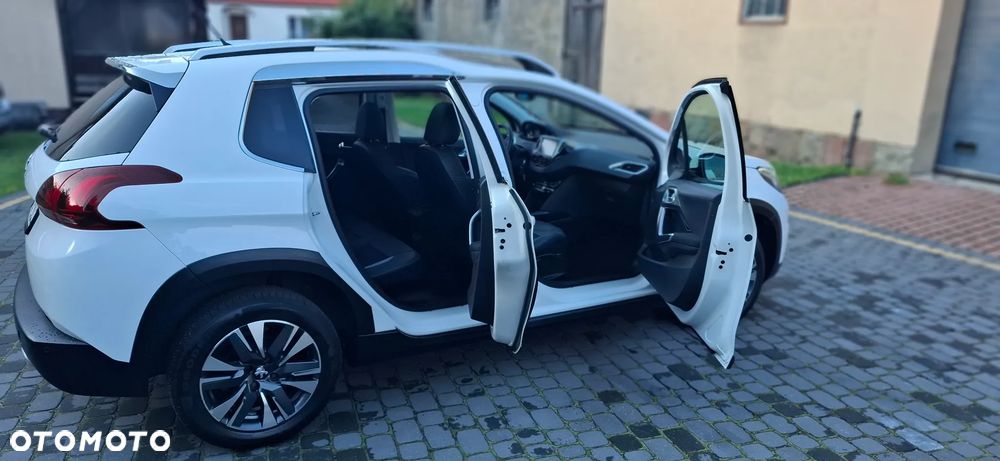 Peugeot 2008 1.6 BlueHDi Allure - 8