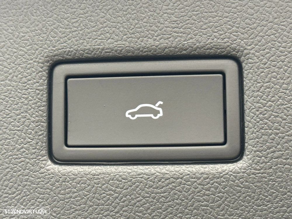 Ford Explorer Elektromotor c/ Extended Range RWD 77kWh Premium - 18